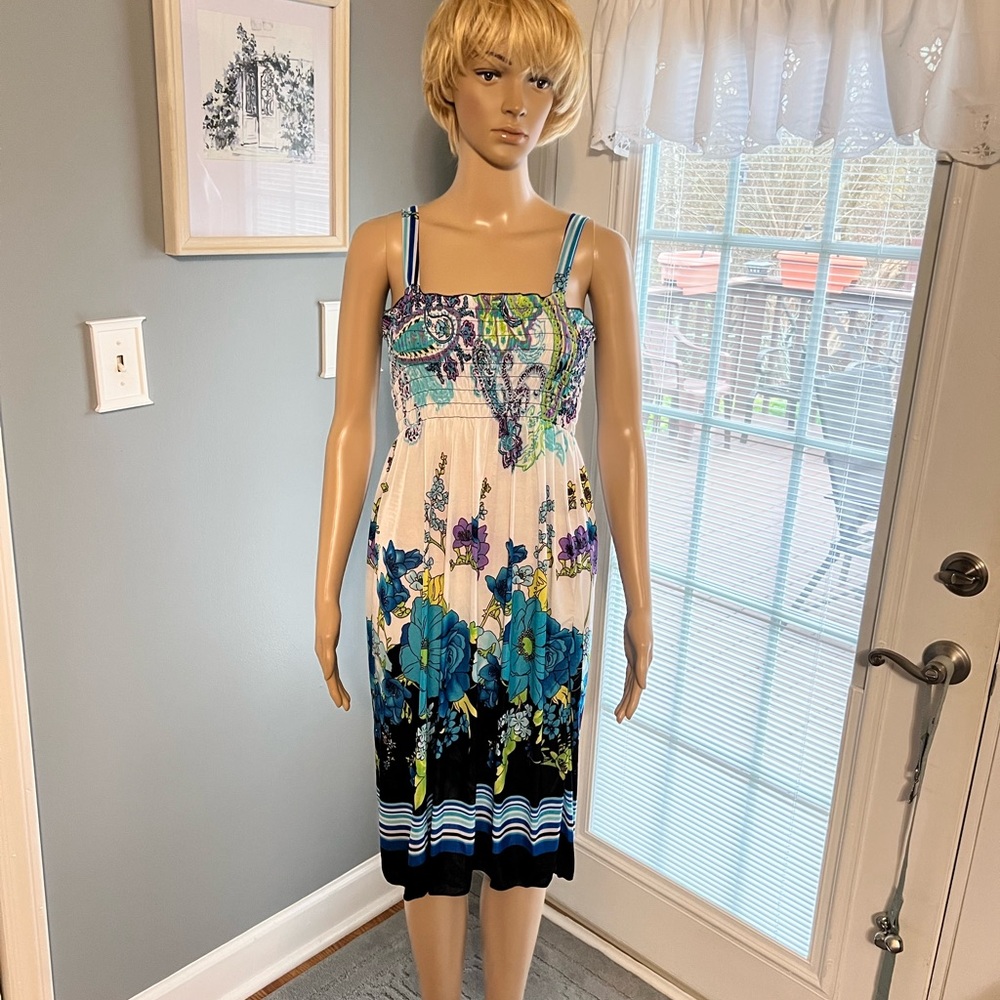 CM Dress‎ SZ MED NWT